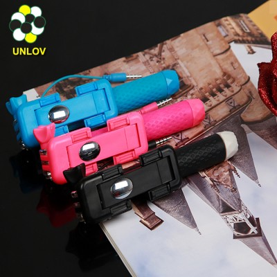 Wholesale Innovative and Portable Mini 2 Wireless Gift Set Selfie Stick